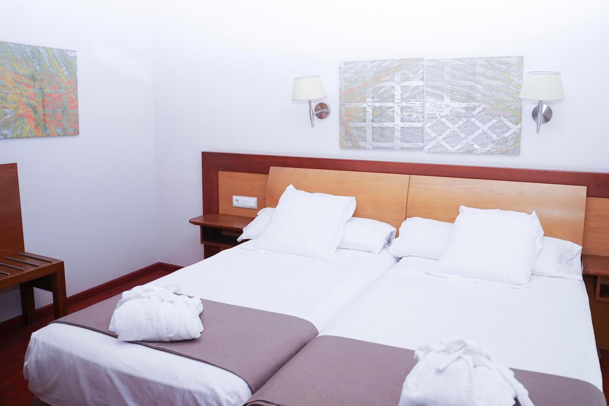 Salugral Termal Resort Hervas Ngoại thất bức ảnh
